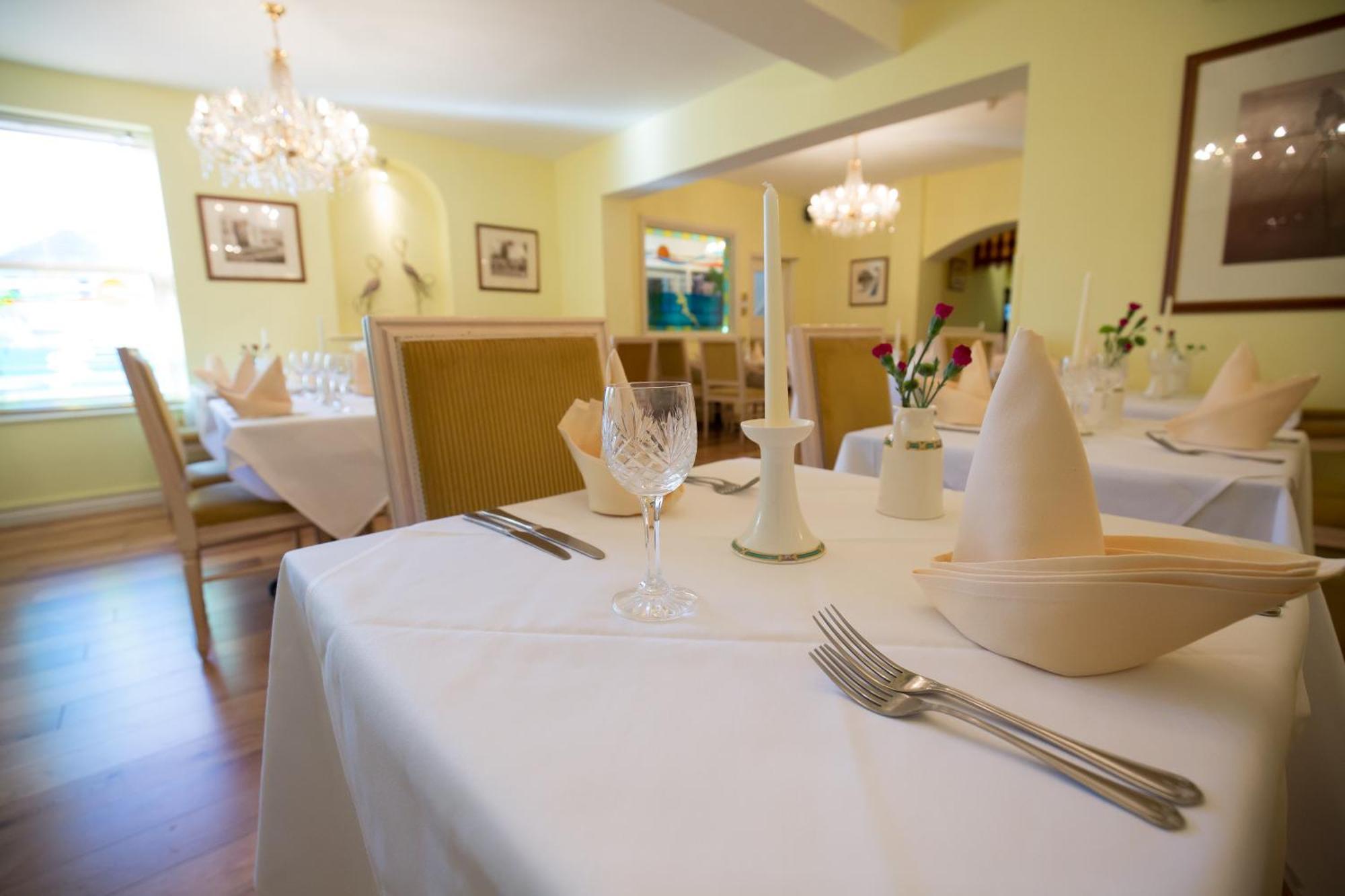 The Peacock Townhouse Hotel Kenilworth - Warwick Buitenkant foto
