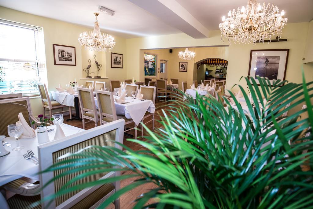 The Peacock Townhouse Hotel Kenilworth - Warwick Buitenkant foto